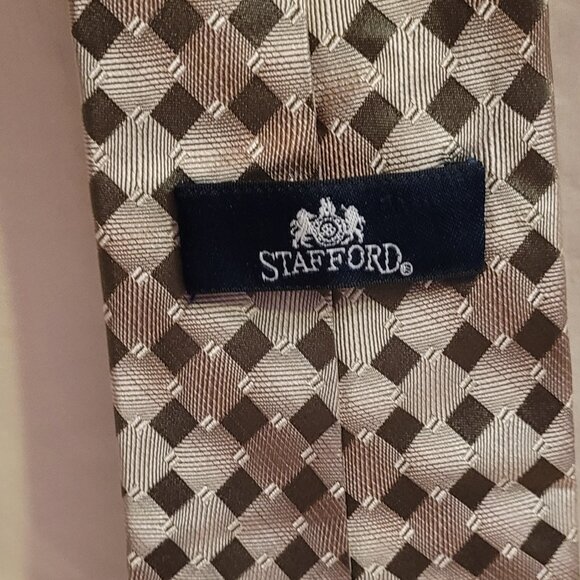 100% Silk Stafford 3 1/2" Wide, 5' long - Picture 2 of 3